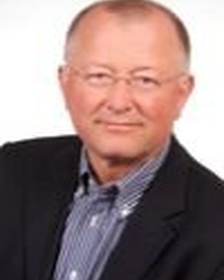Dr. Erich Schechner
