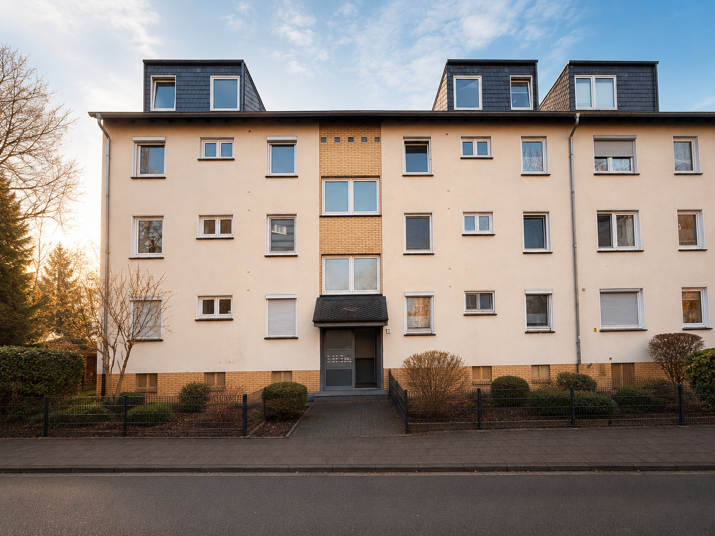 Kantstr.12, Monheim